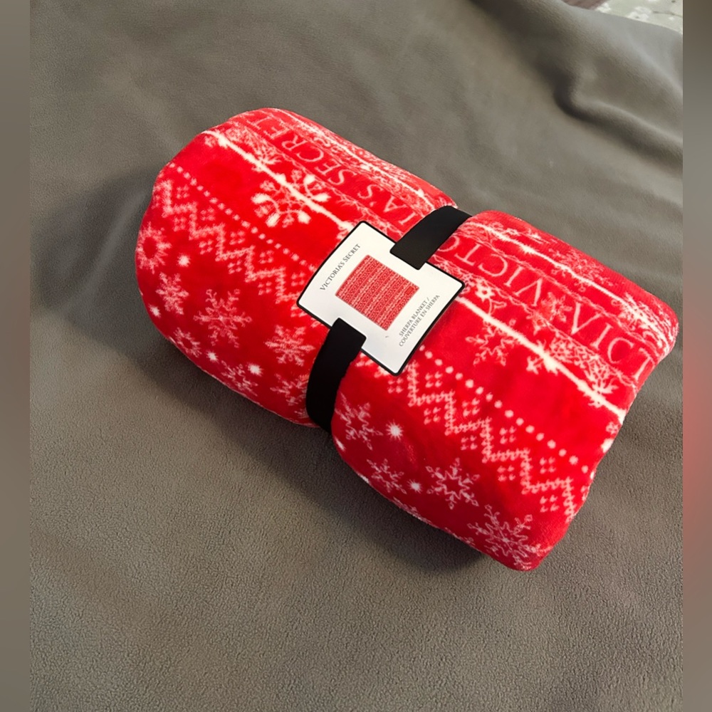 Victoria Secret Sherpa Blanket